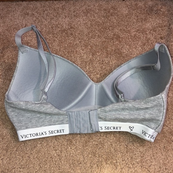 Victoria's Secret t-shirt lightly lined wireless gray/white bra size 32D… - Picture 5 of 7
